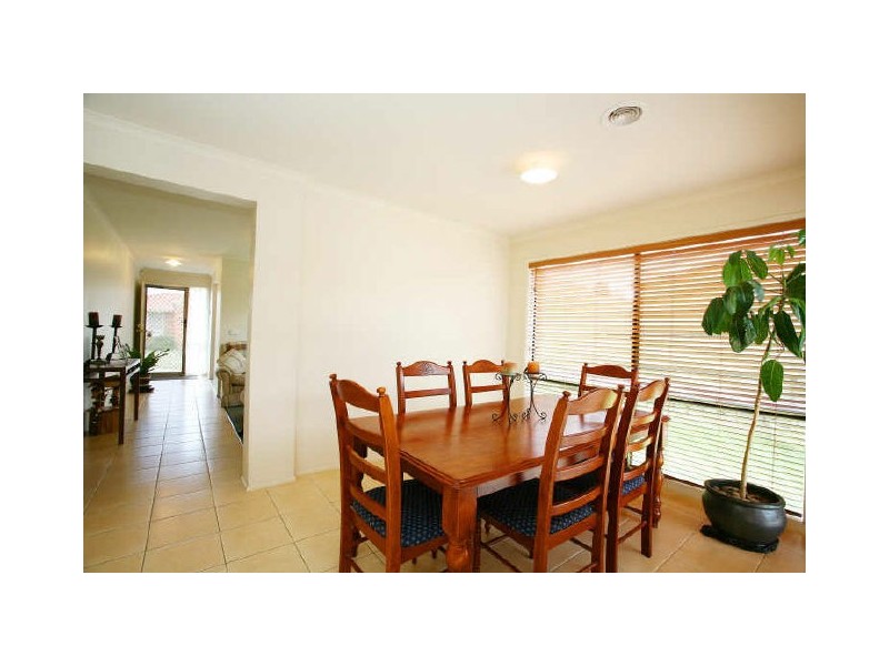 14 Eglinton Close, Berwick VIC 3806