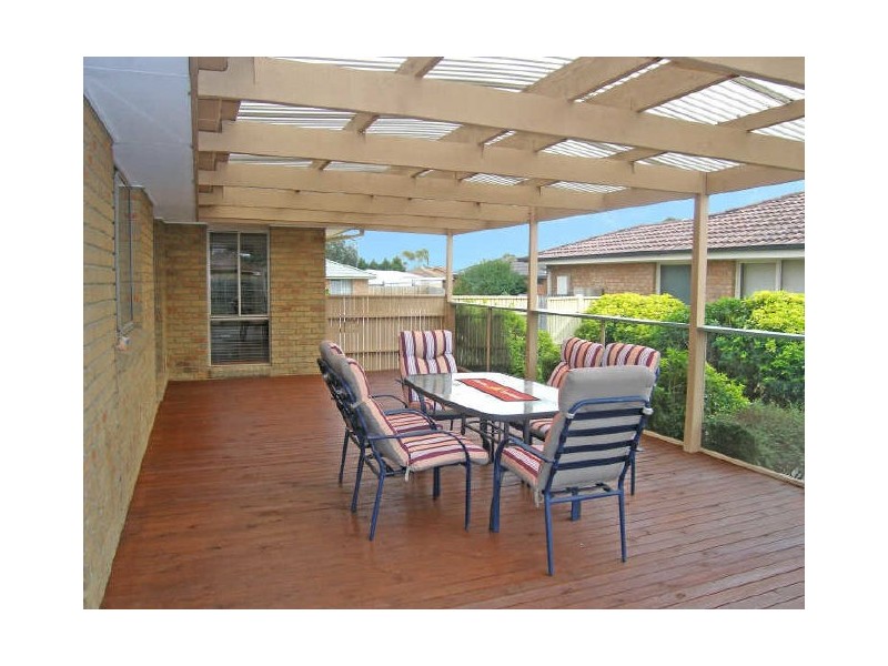 2 Insignia Crescent, Berwick VIC 3806