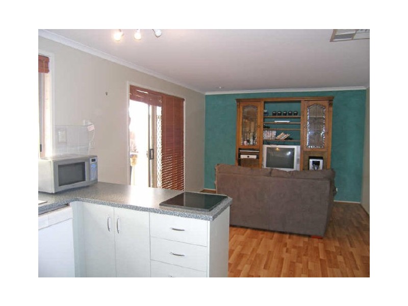 2 Insignia Crescent, Berwick VIC 3806