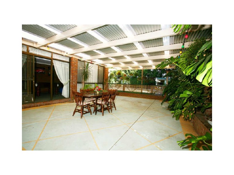 34 Collins Crescent, Berwick VIC 3806