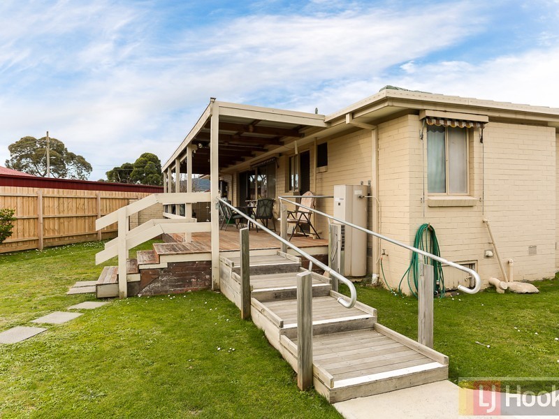 11 Aitken Court, Ferntree Gully VIC 3156