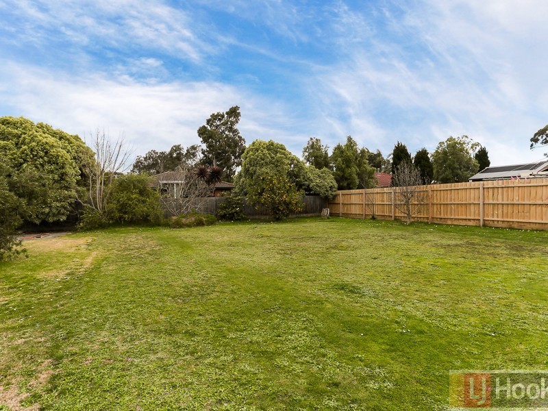11 Aitken Court, Ferntree Gully VIC 3156
