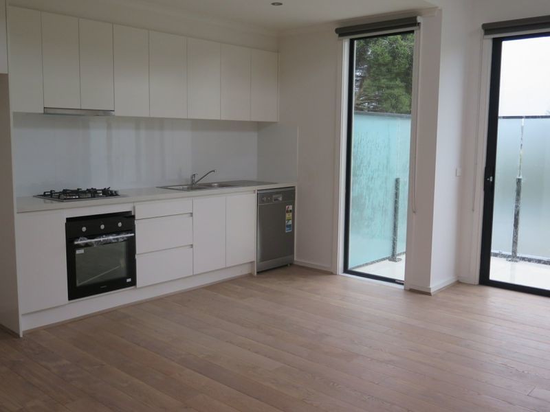 2/8 Elm Street, Bayswater VIC 3153