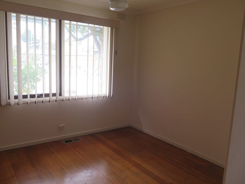 16 Adele Avenue, Ferntree Gully VIC 3156