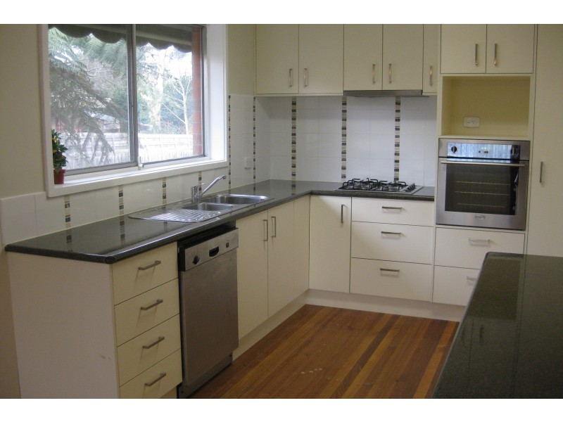 12 Darwin Road, Boronia VIC 3155