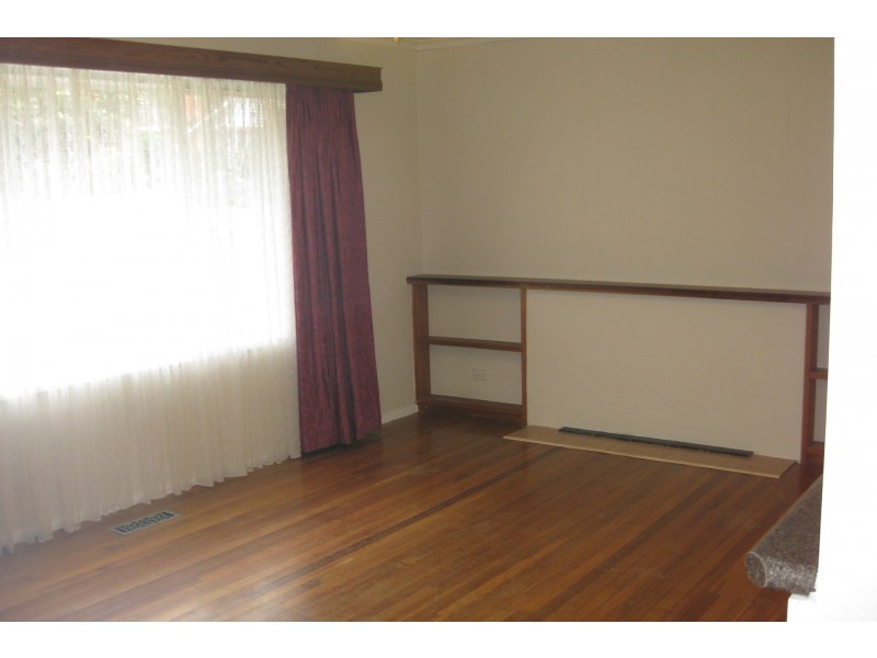 12 Darwin Road, Boronia VIC 3155