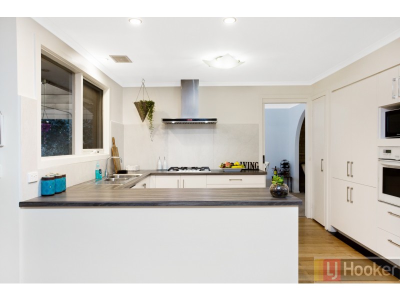 12 Raheen Avenue, Wantirna VIC 3152