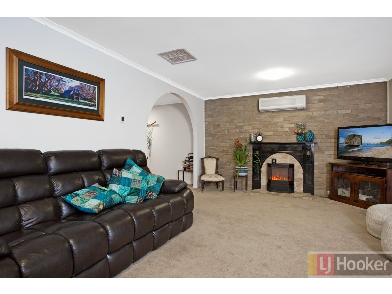 12 Raheen Avenue, Wantirna VIC 3152