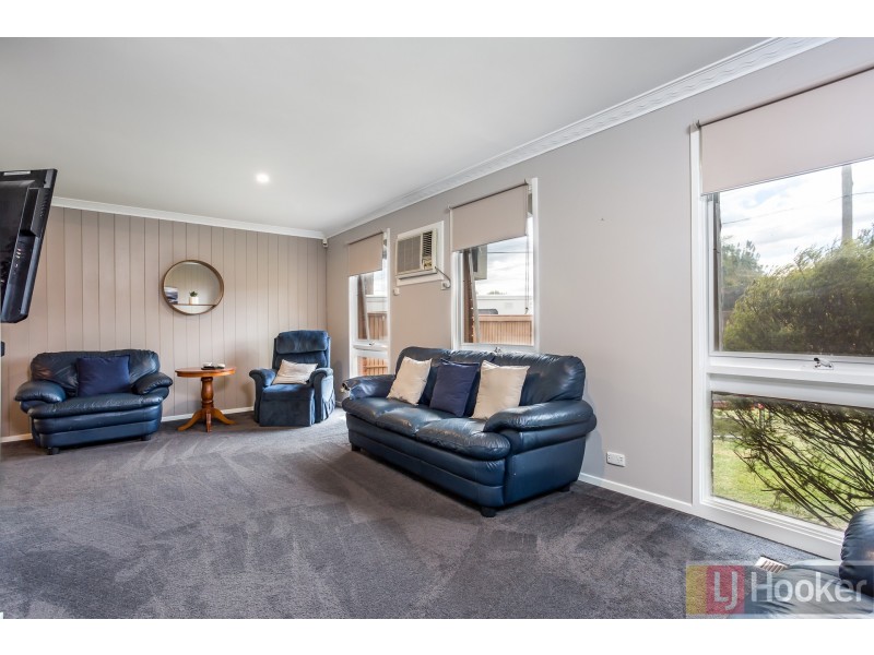 6 Bursaria Avenue, Ferntree Gully VIC 3156