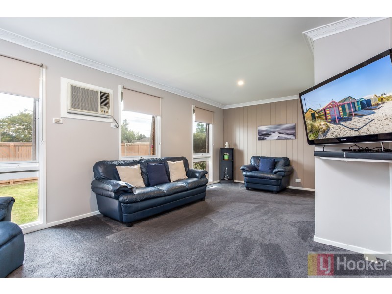 6 Bursaria Avenue, Ferntree Gully VIC 3156
