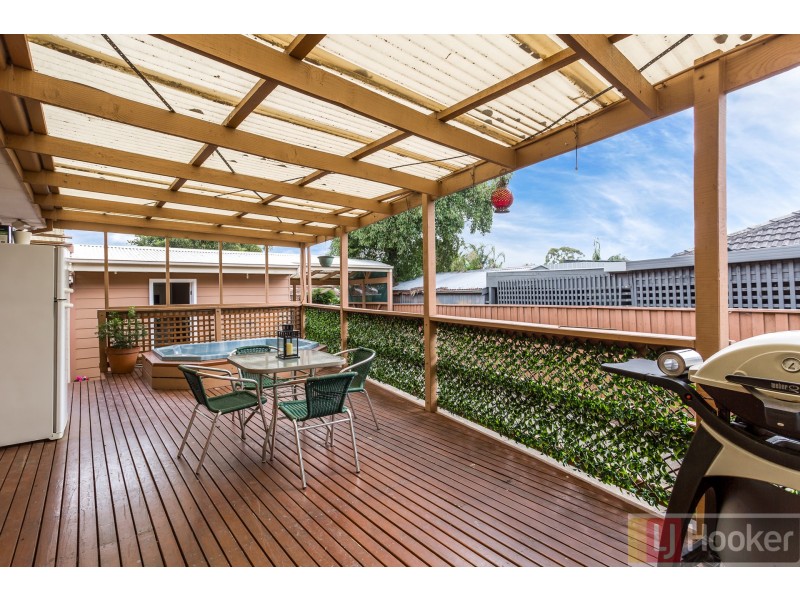 6 Bursaria Avenue, Ferntree Gully VIC 3156