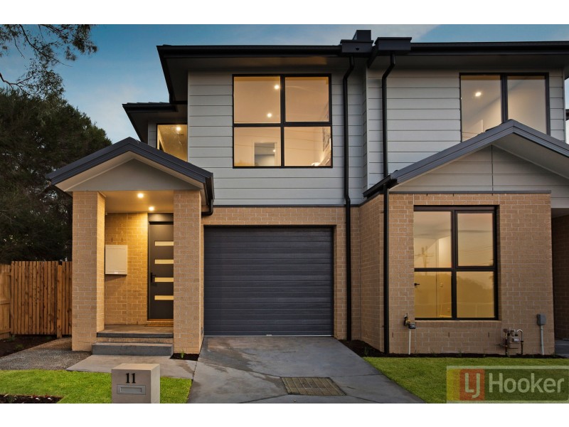 11 Elliot Street, Knoxfield VIC 3180