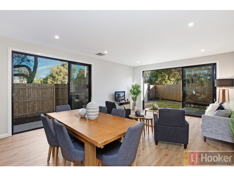 11 Elliot Street, Knoxfield VIC 3180