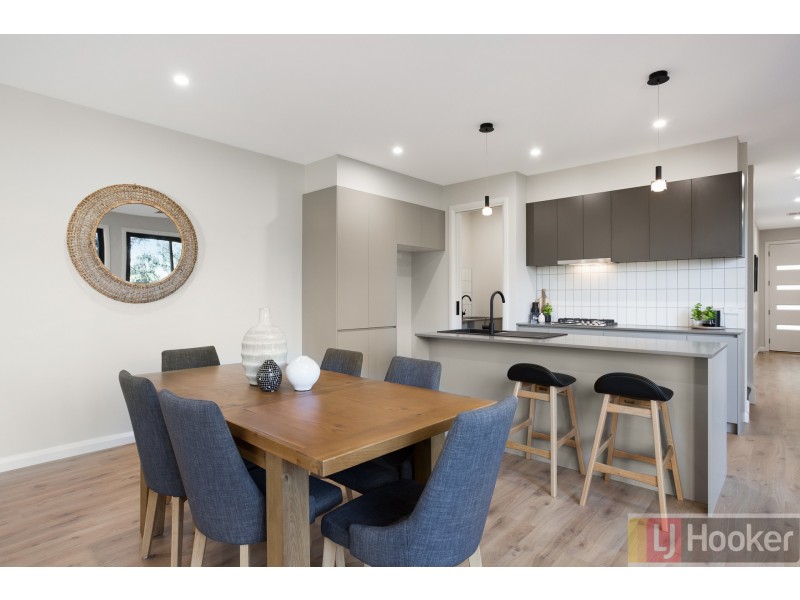 11 Elliot Street, Knoxfield VIC 3180