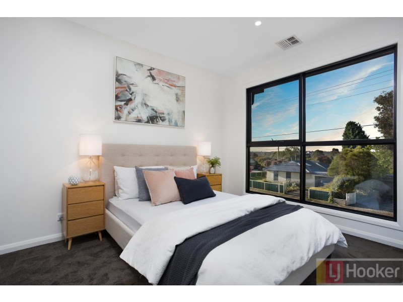 11 Elliot Street, Knoxfield VIC 3180