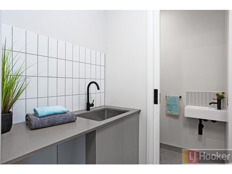 11 Elliot Street, Knoxfield VIC 3180