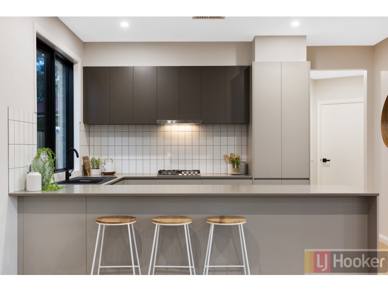 26 Narong Crescent, Knoxfield VIC 3180