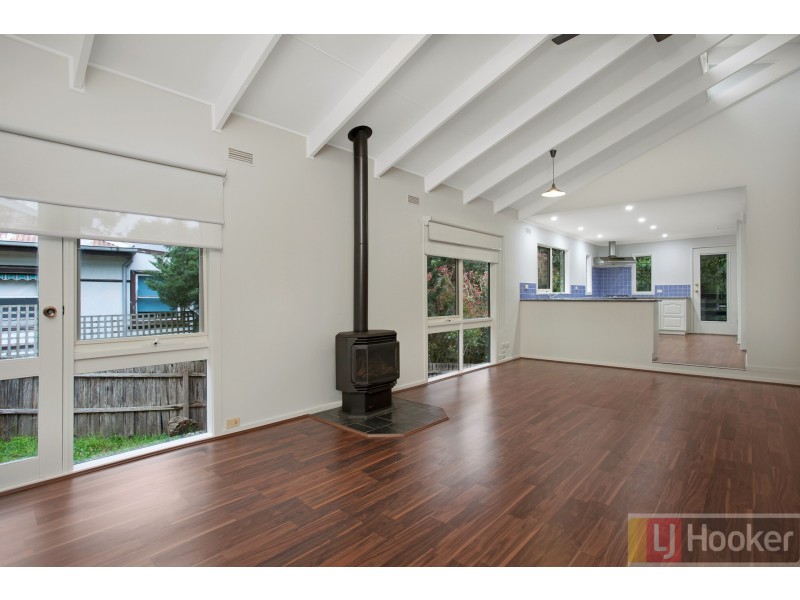 21 Rona Street, Ferntree Gully VIC 3156