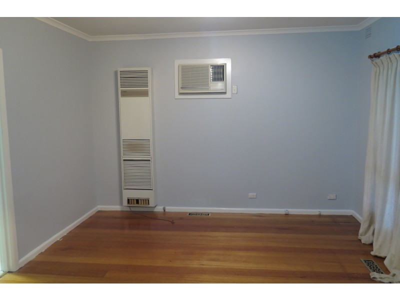 27 Royalden Close, Boronia VIC 3155