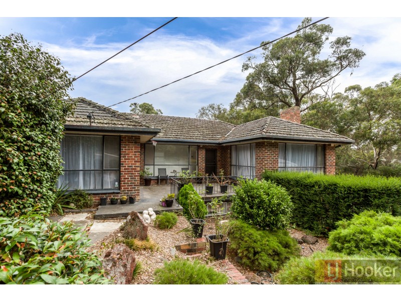 13 Elder Grove, Boronia VIC 3155