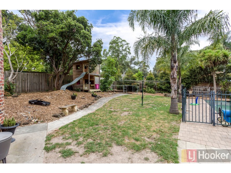 13 Elder Grove, Boronia VIC 3155