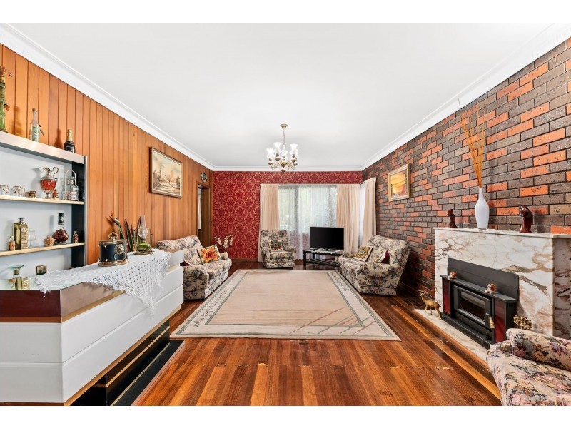 10 Ansett Crescent, Forest Hill VIC 3131