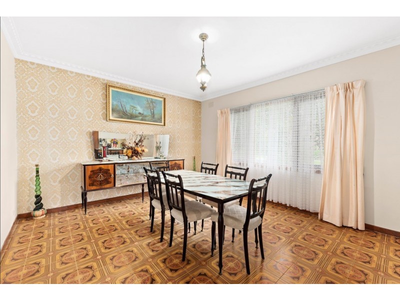 10 Ansett Crescent, Forest Hill VIC 3131