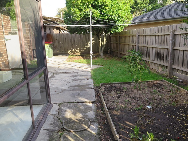 2/13 McDonald Crescent, Boronia VIC 3155