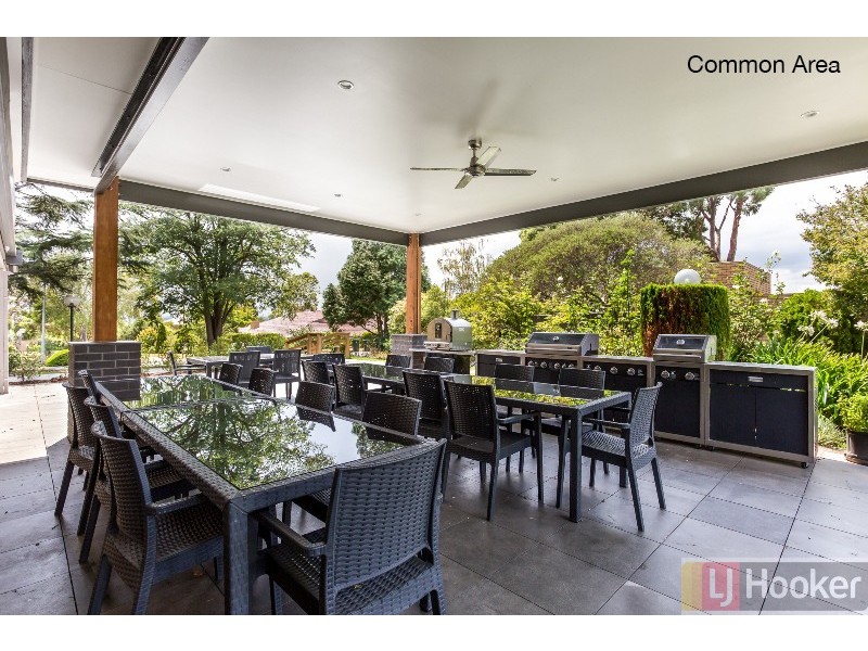 33/110 King Street, Doncaster East VIC 3109