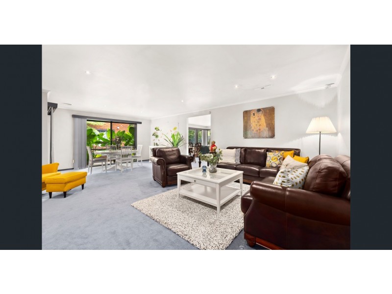 6 The Fairway, Rowville VIC 3178
