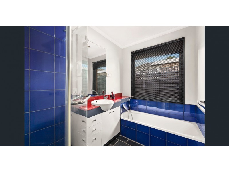6 The Fairway, Rowville VIC 3178
