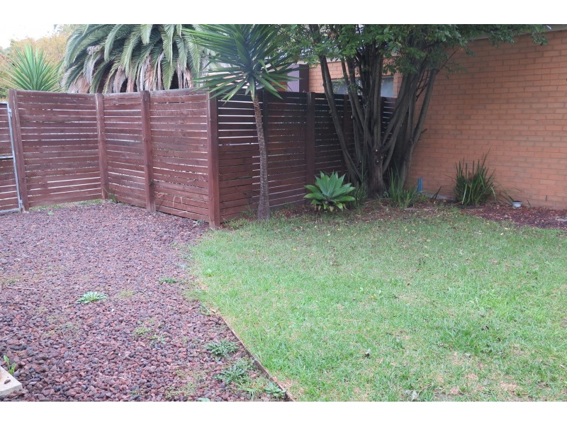 2/3 White Avenue, Bayswater North VIC 3153