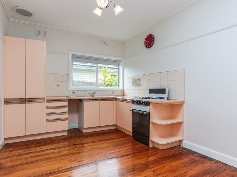 11 Edward Street, Ferntree Gully VIC 3156