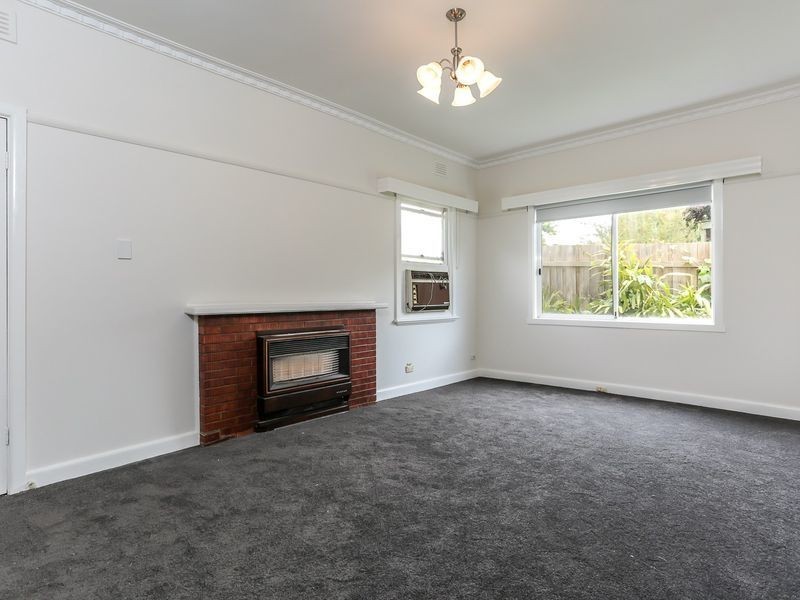 11 Edward Street, Ferntree Gully VIC 3156