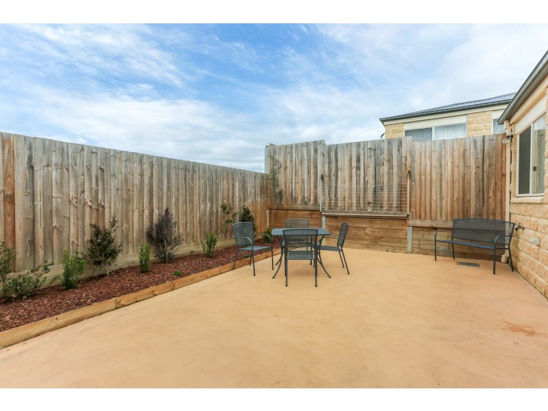 1/37 Edina Road, Ferntree Gully VIC 3156