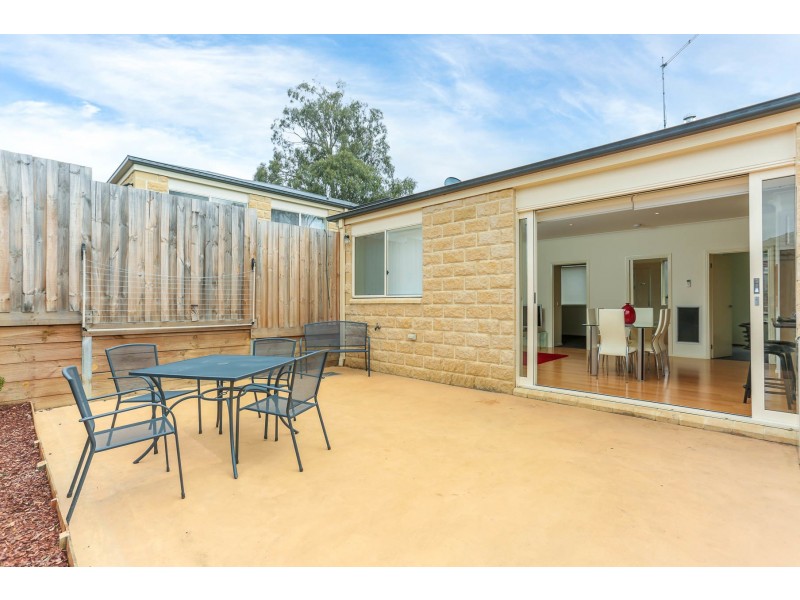 1/37 Edina Road, Ferntree Gully VIC 3156