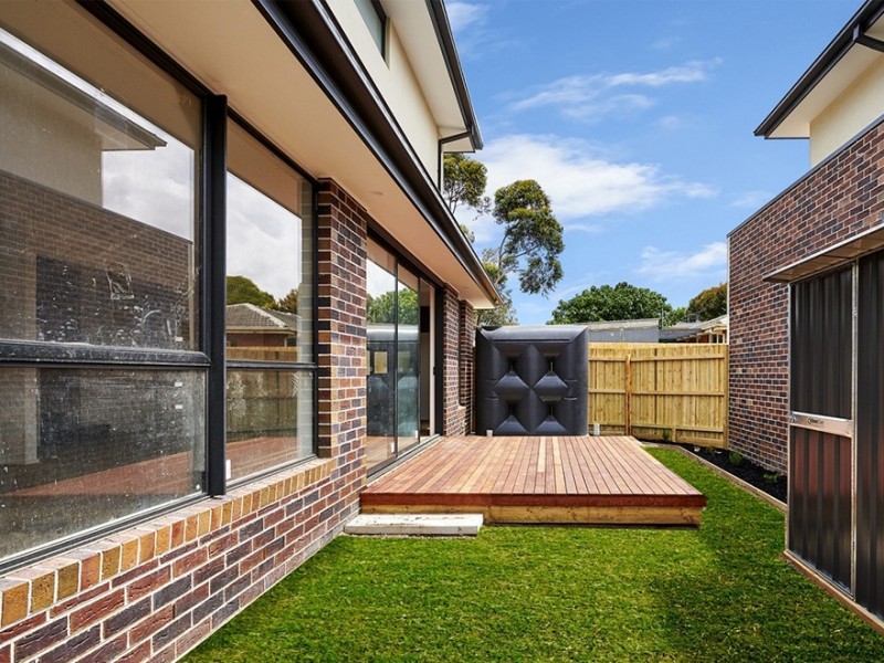 2/96 David Street North, Knoxfield VIC 3180