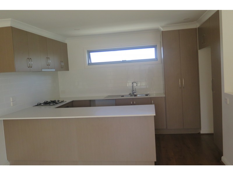 13/10 Adele Avenue, Ferntree Gully VIC 3156