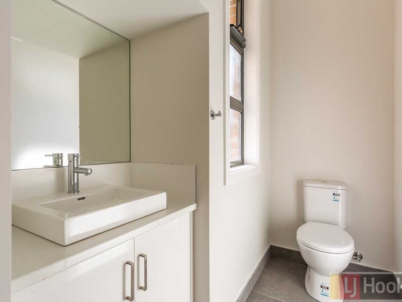 2/14 Zeising Court, Boronia VIC 3155