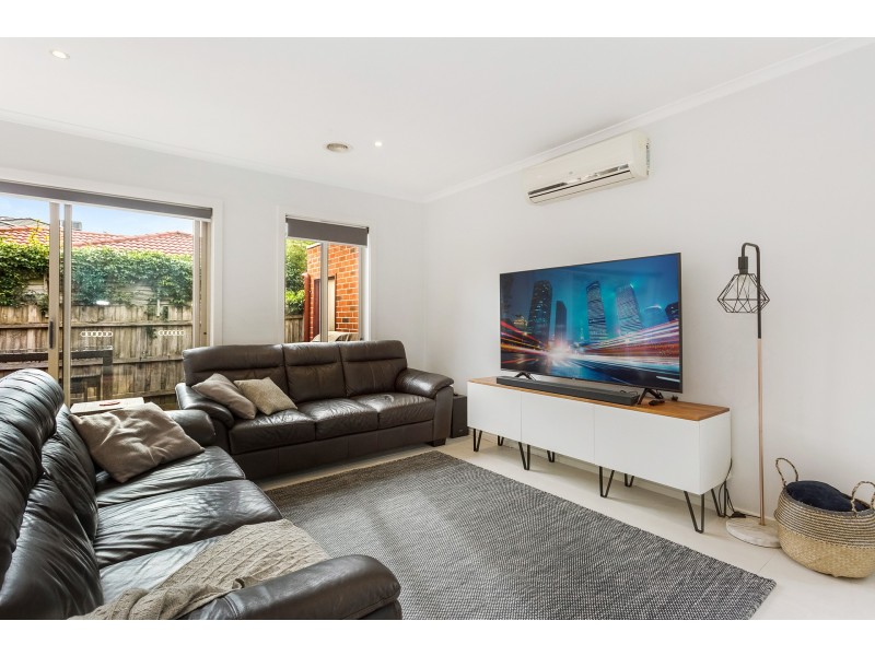 2/40 Mcmahons Road, Ferntree Gully VIC 3156