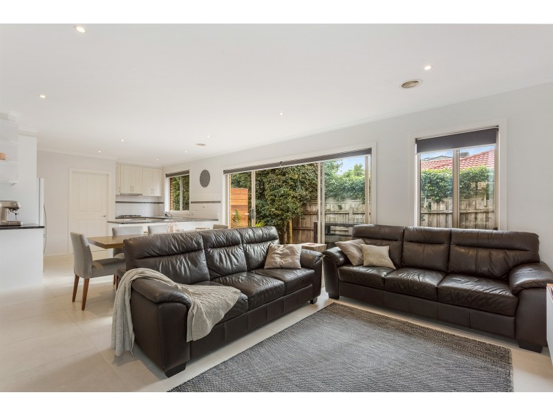 2/40 Mcmahons Road, Ferntree Gully VIC 3156