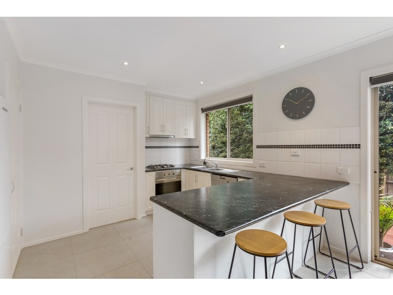 2/40 Mcmahons Road, Ferntree Gully VIC 3156