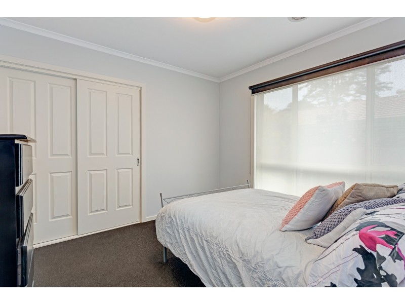 2/40 Mcmahons Road, Ferntree Gully VIC 3156