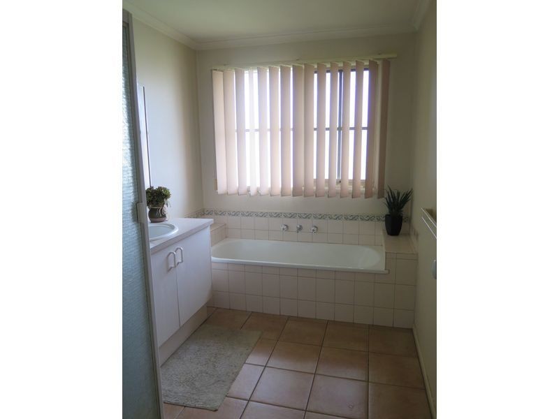 23 Blossom Grove, Knoxfield VIC 3180