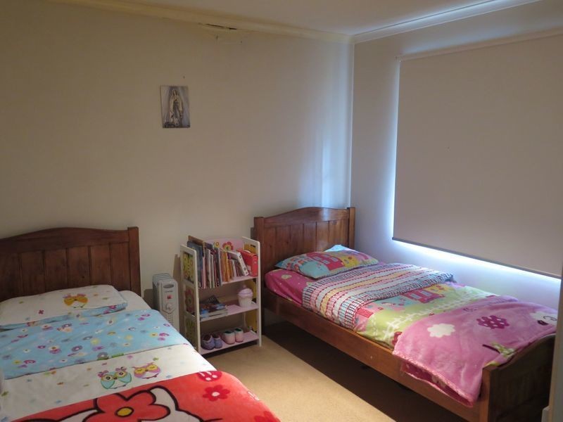 23 Blossom Grove, Knoxfield VIC 3180