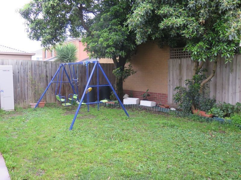 23 Blossom Grove, Knoxfield VIC 3180