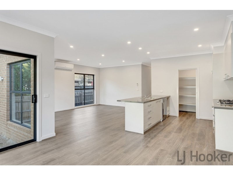 16a Frudal Crescent, Knoxfield VIC 3180