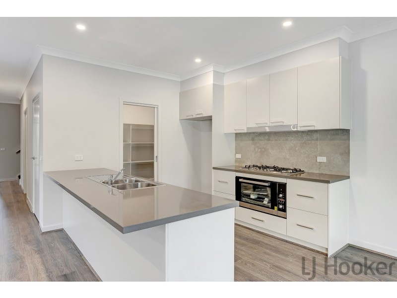 16a Frudal Crescent, Knoxfield VIC 3180