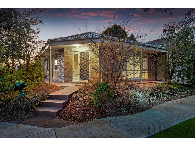 23 Blossom Grove, Knoxfield VIC 3180