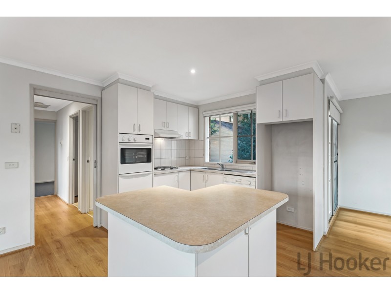 23 Blossom Grove, Knoxfield VIC 3180